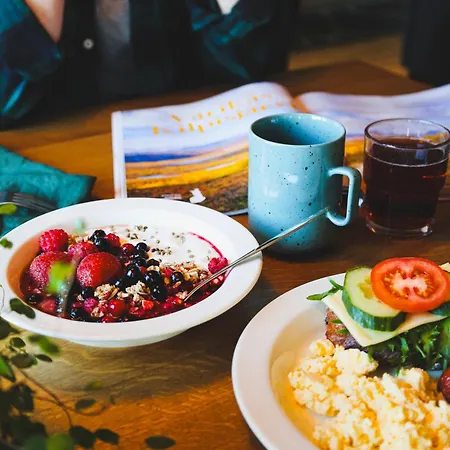 Kilpisjaerven Retkeilykeskus *