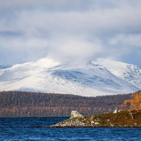 Kilpisjaerven Retkeilykeskus * Kilpisjärvi